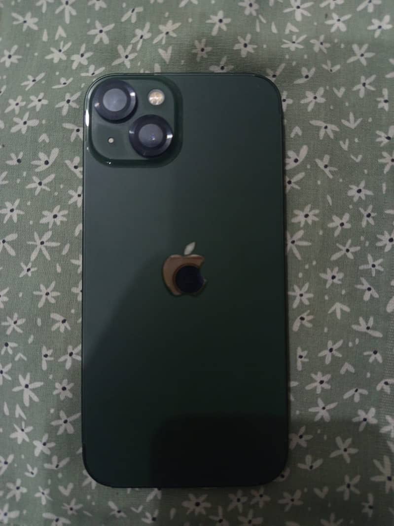 Apple iPhone 13 0