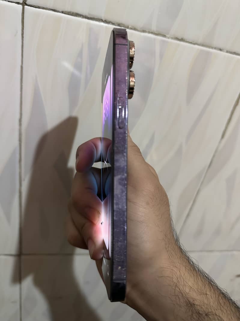 Apple iPhone 14 Pro Max 6