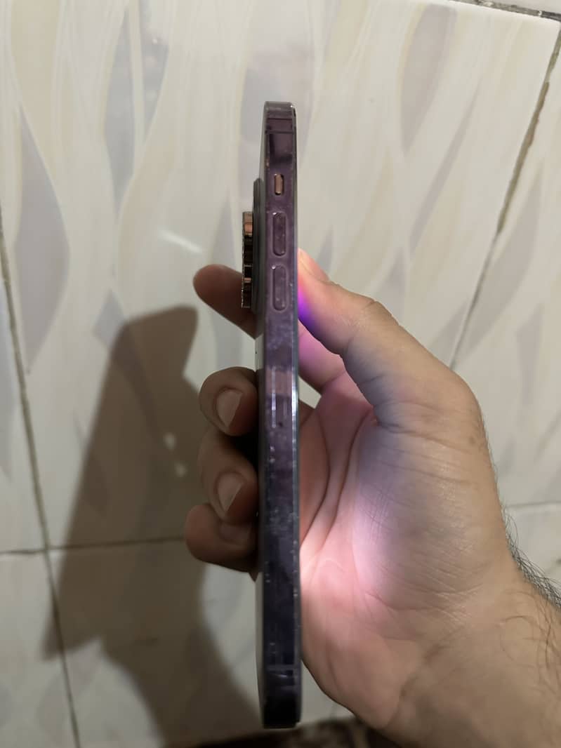 Apple iPhone 14 Pro Max 8