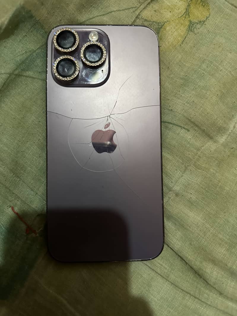 Apple iPhone 14 Pro Max 9