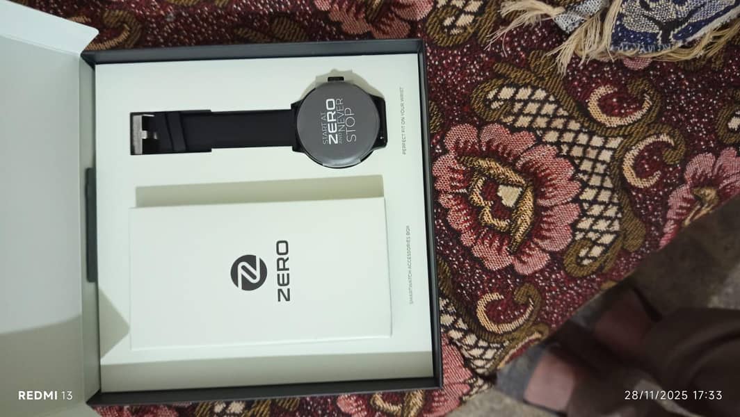 Luna Zero Smart watch condition 9/10 2