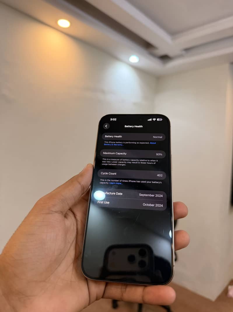 Apple iPhone 16 Pro Max 0