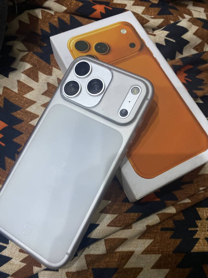 Apple iPhone 17 Pro Max 0