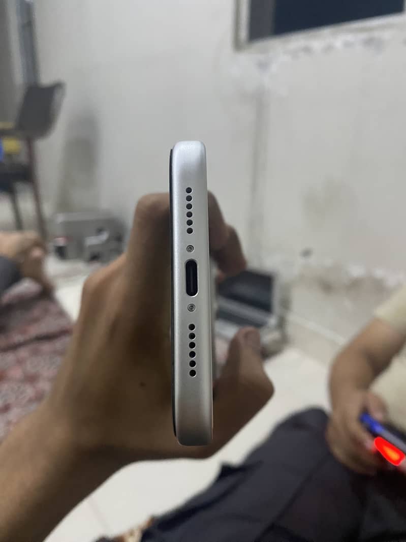 Apple iPhone 17 Pro Max 1