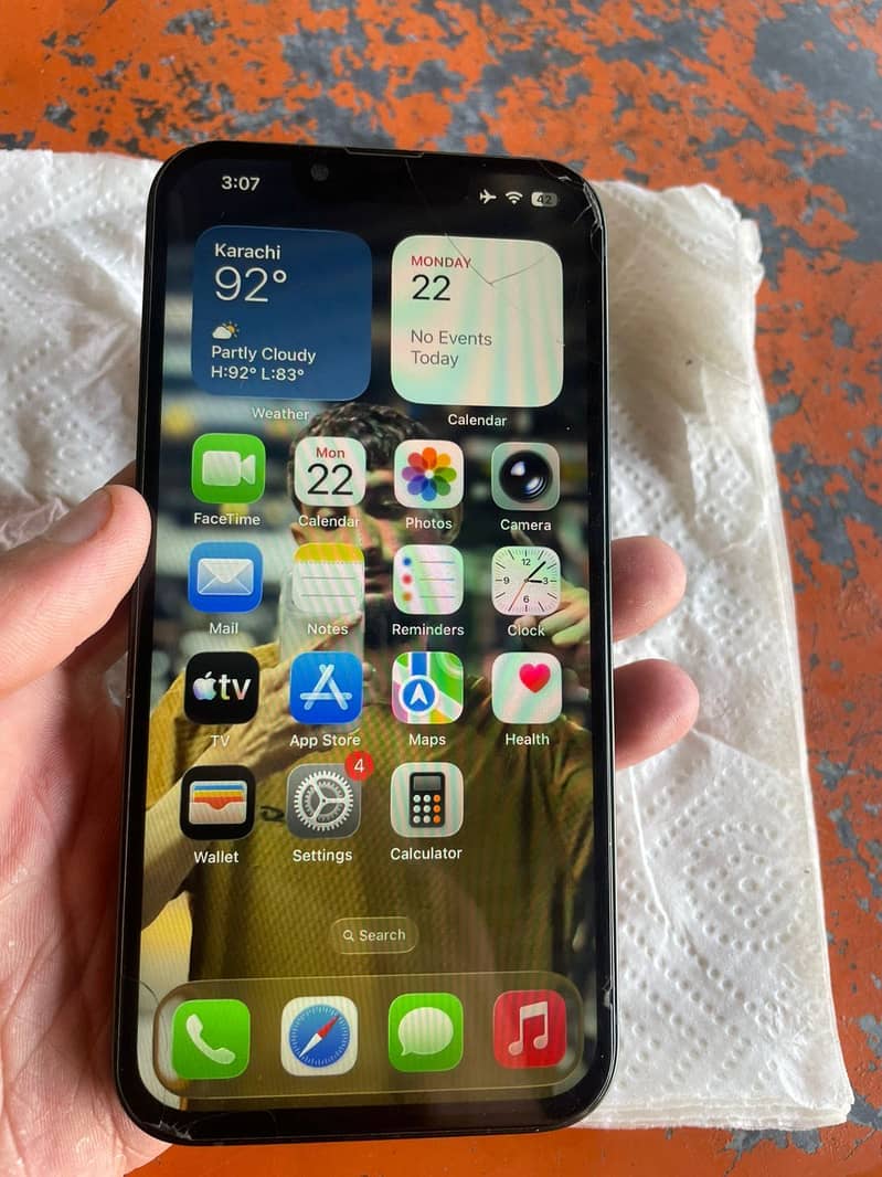Apple iPhone 13 2