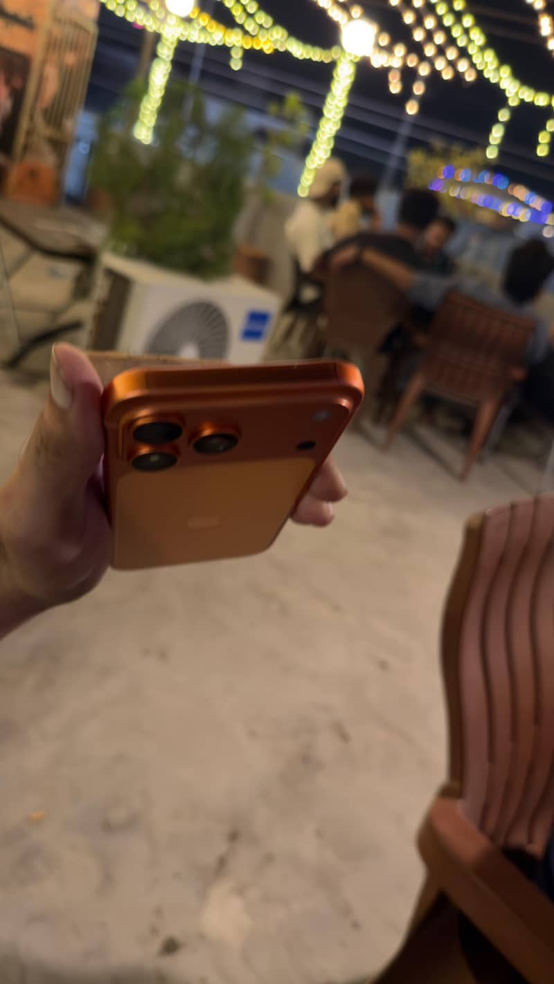 Apple iPhone 17 Pro Max 4