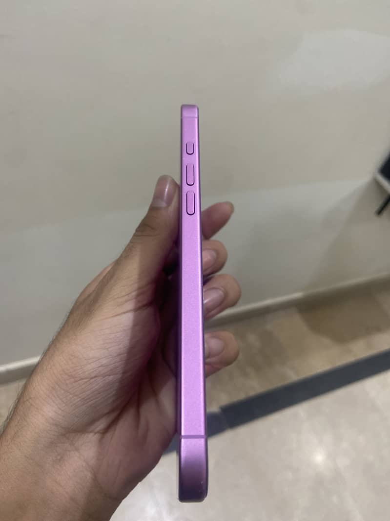 Apple iPhone 16 Plus 3