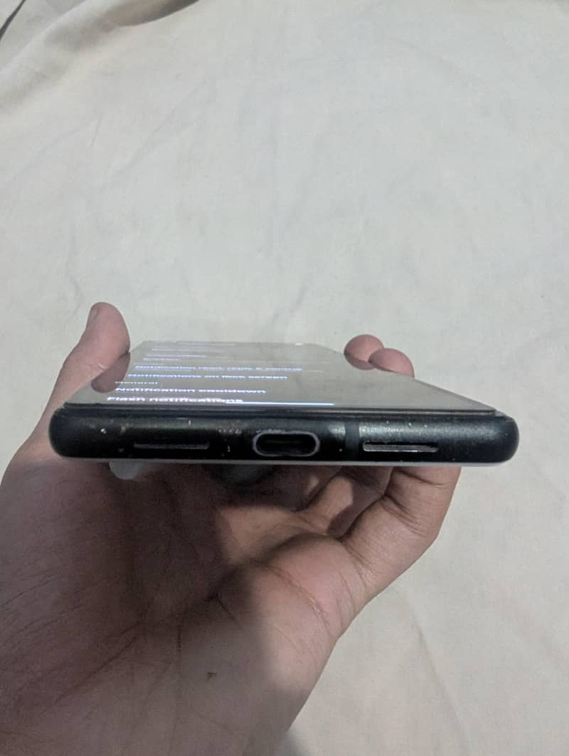 Google Pixel 6 4