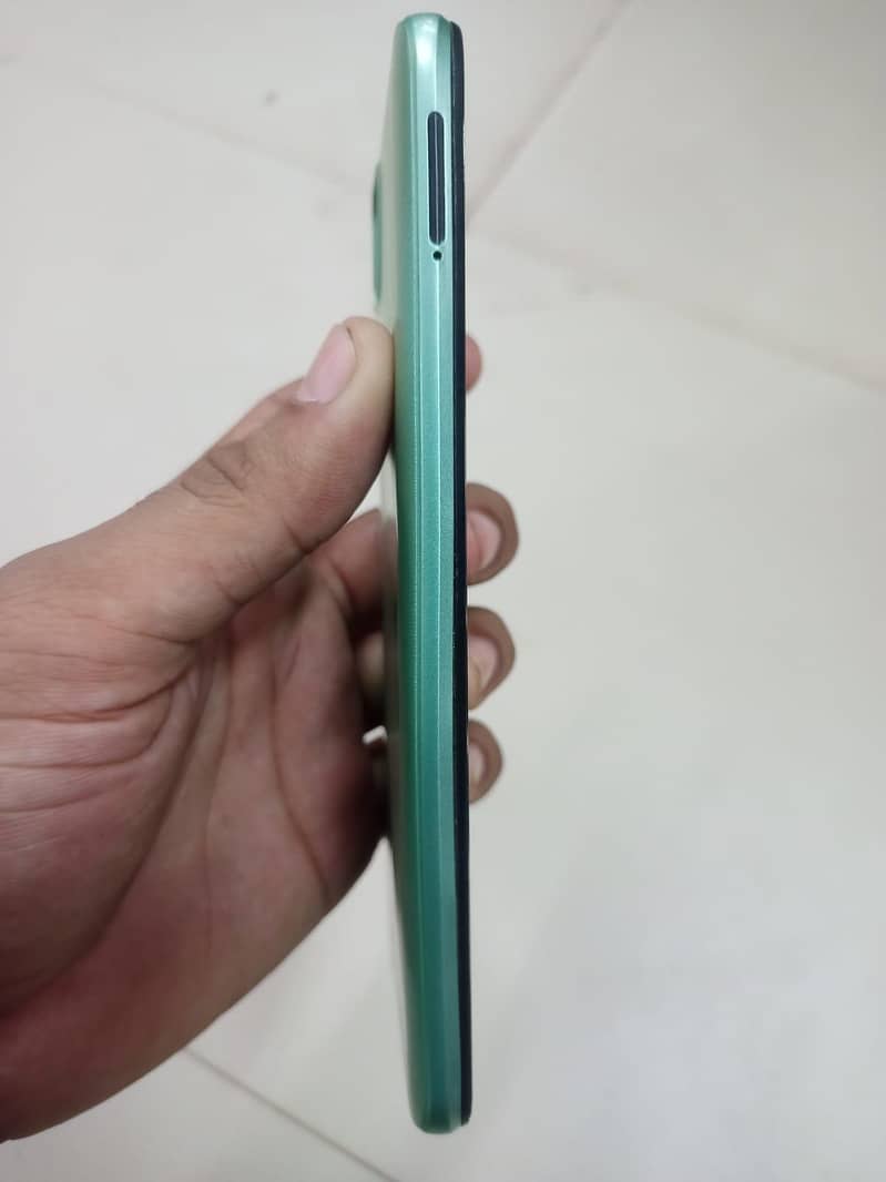 Realme C11 4