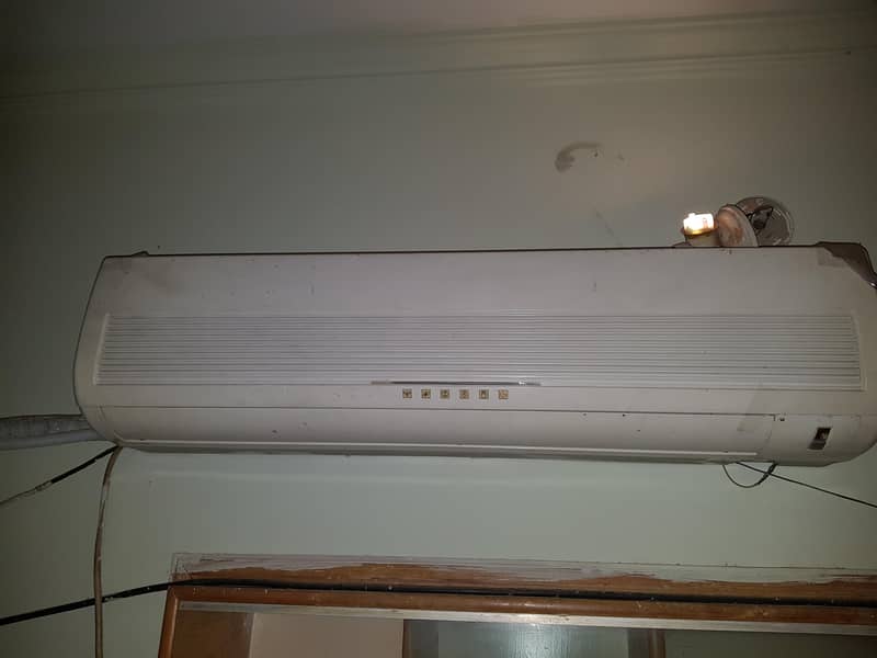 action AC 1.5 ten 3