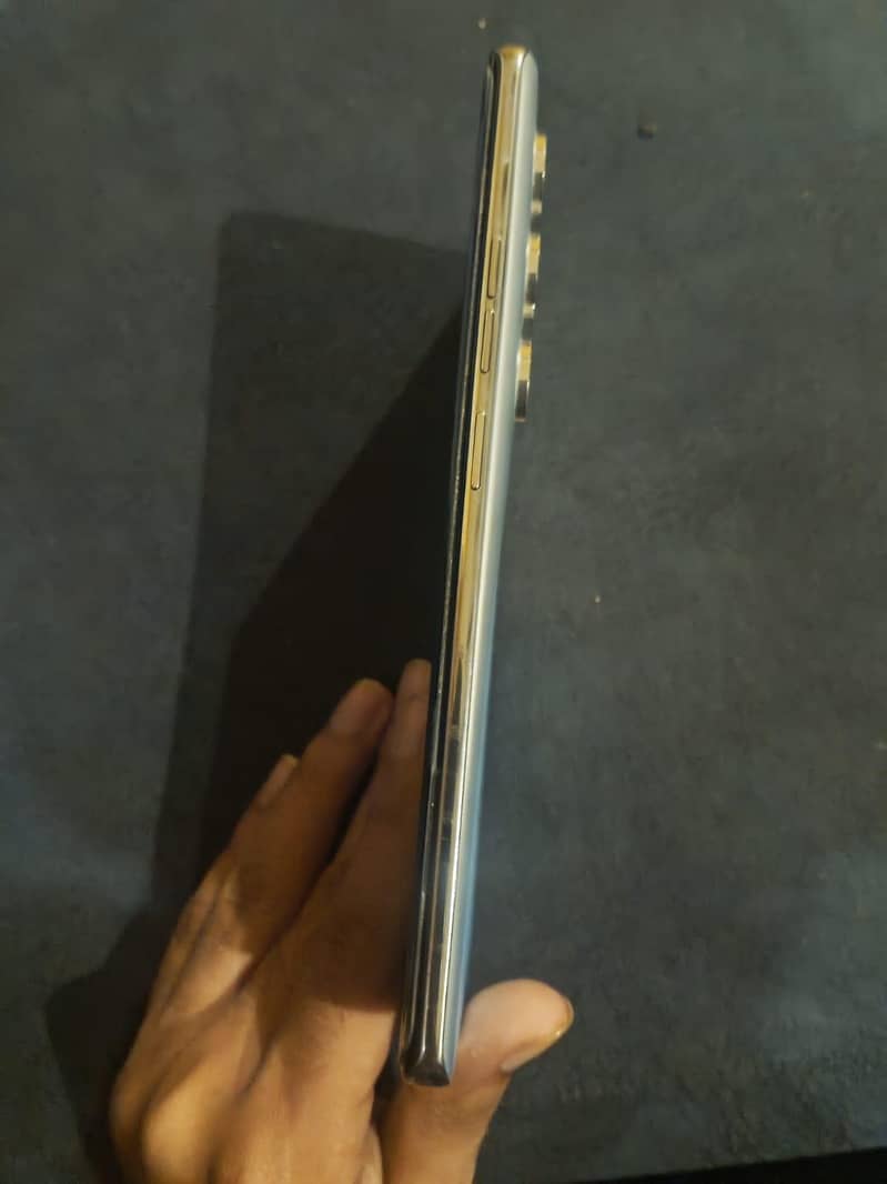 Tecno CAMON 40 Pro 1