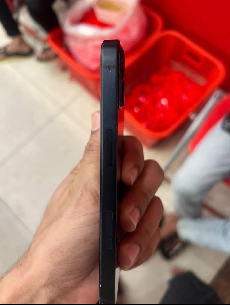 Apple iPhone 13 3