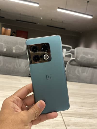 One Plus 10 Pro