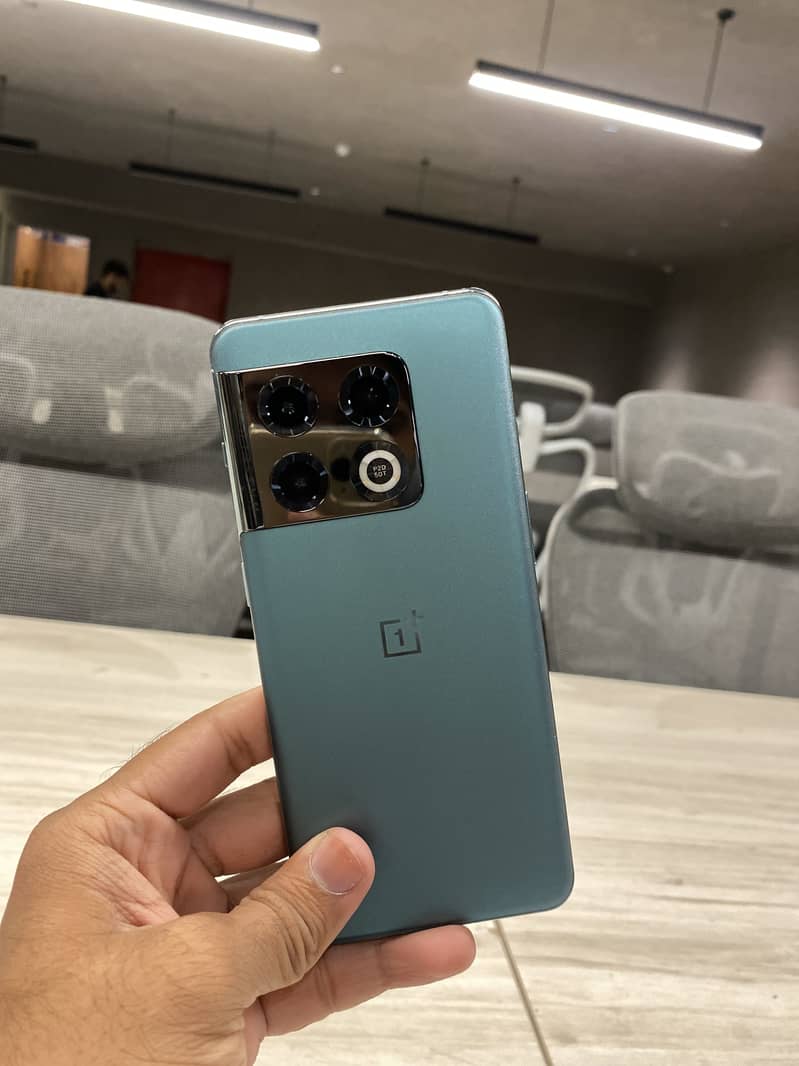 One Plus 10 Pro 0