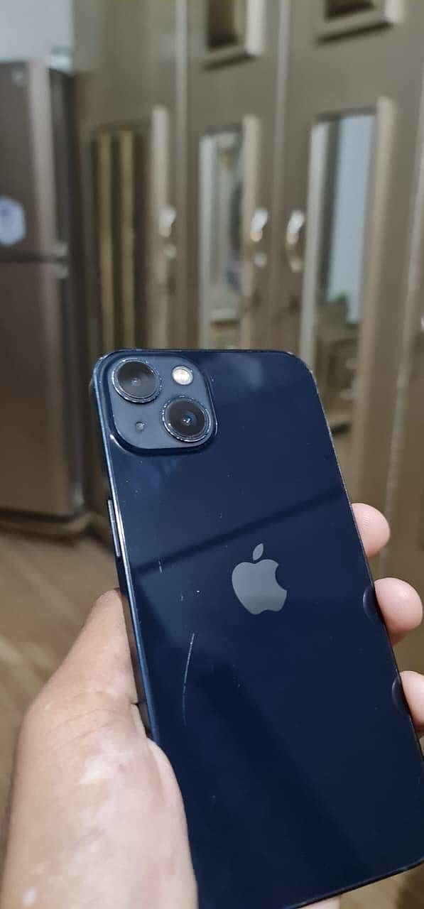 Apple iPhone 13 7