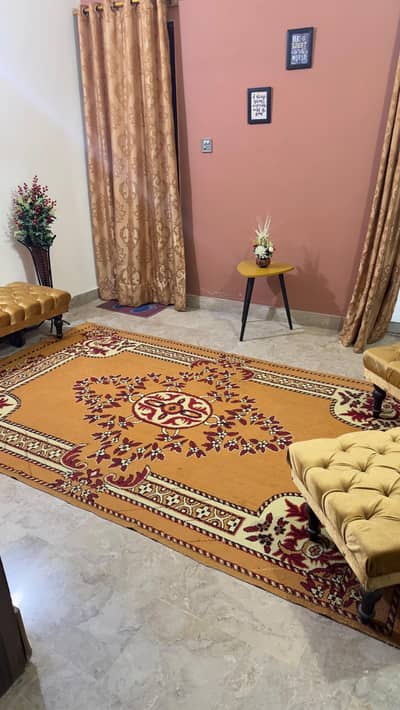 Puffy set with table