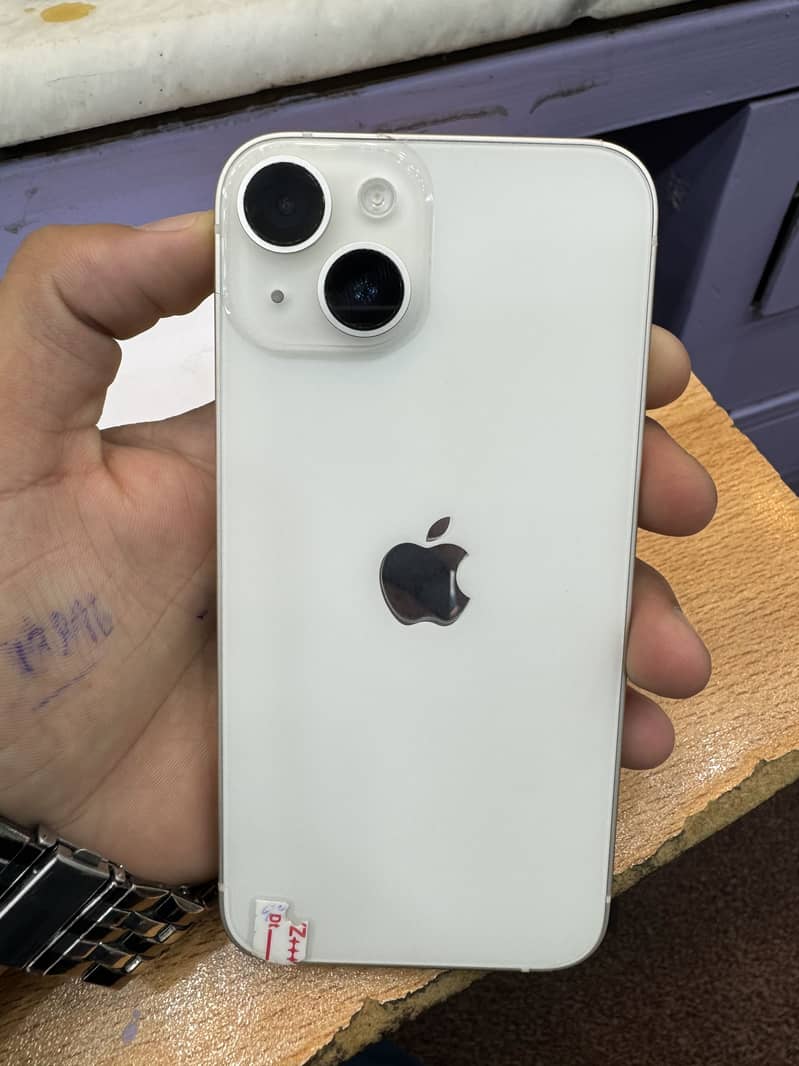 Apple iPhone 14 4