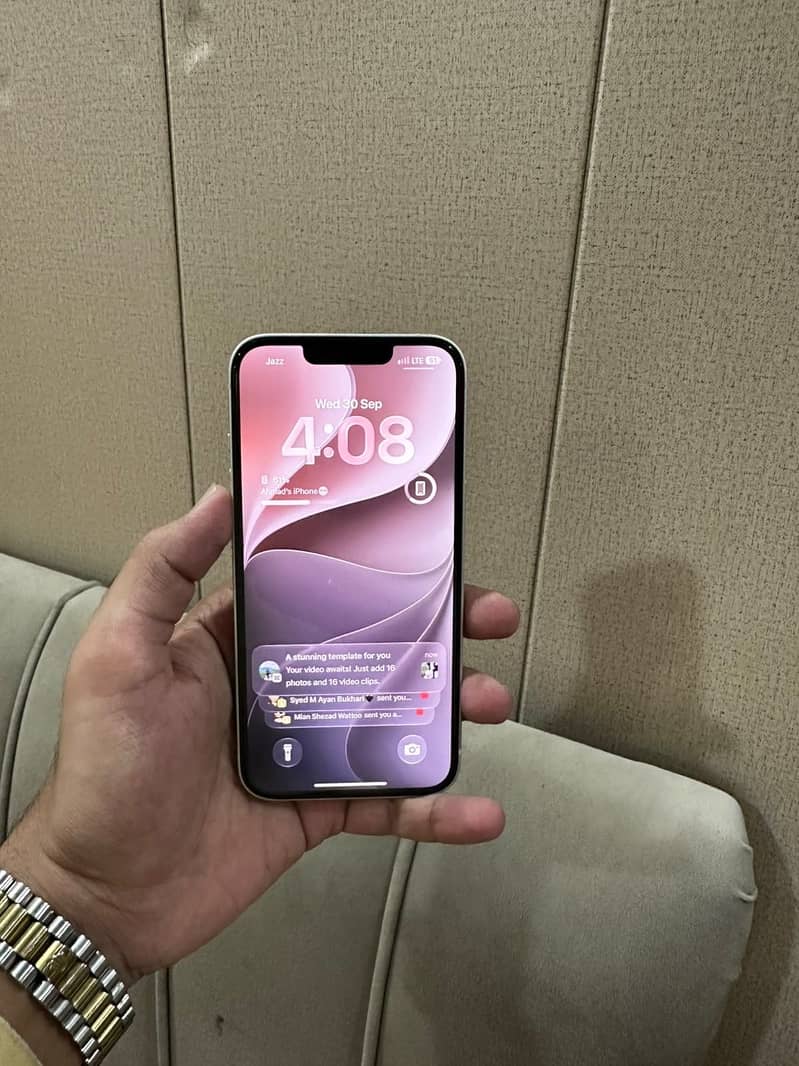 Apple iPhone 13 1