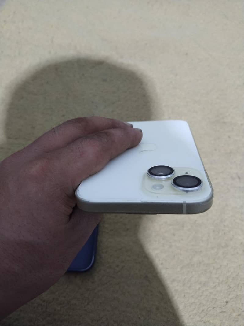 Apple iPhone 15 3