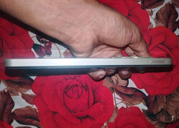 Realme C61 3