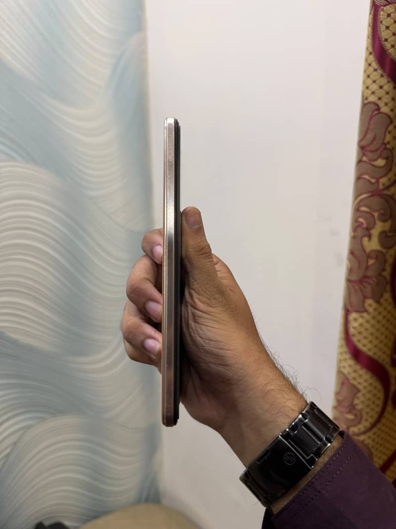 Vivo V23e 4