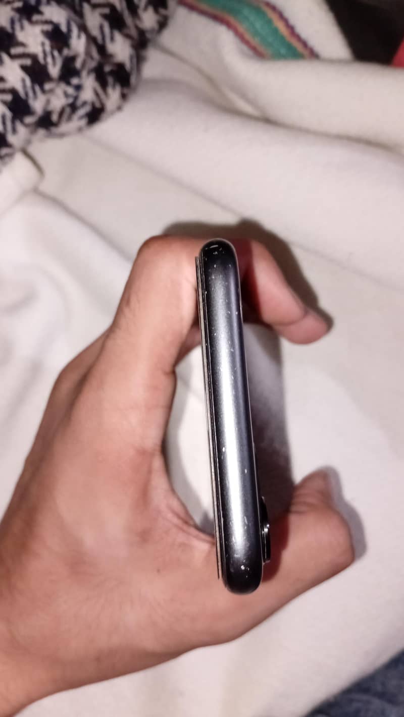 Apple iPhone 11 2