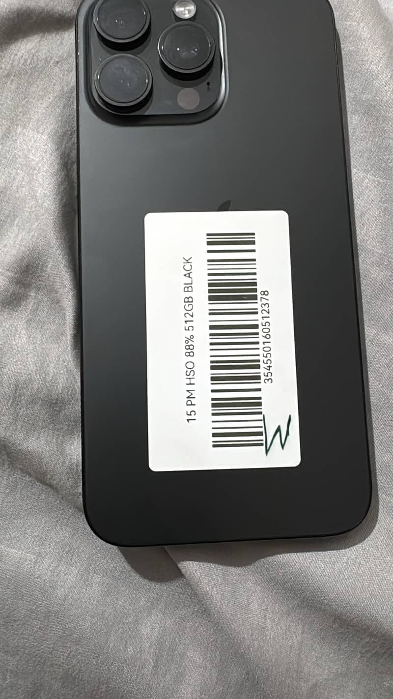 Apple iPhone 15 Pro Max 0