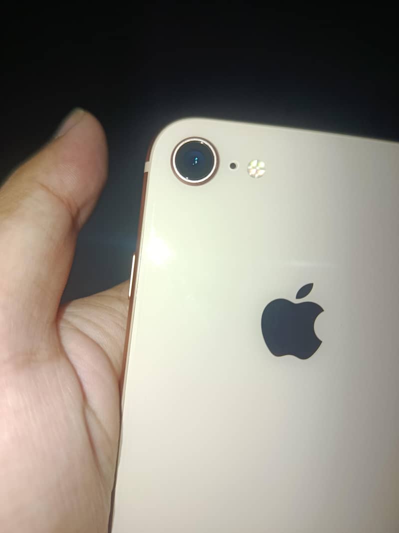 Apple iPhone 8 2