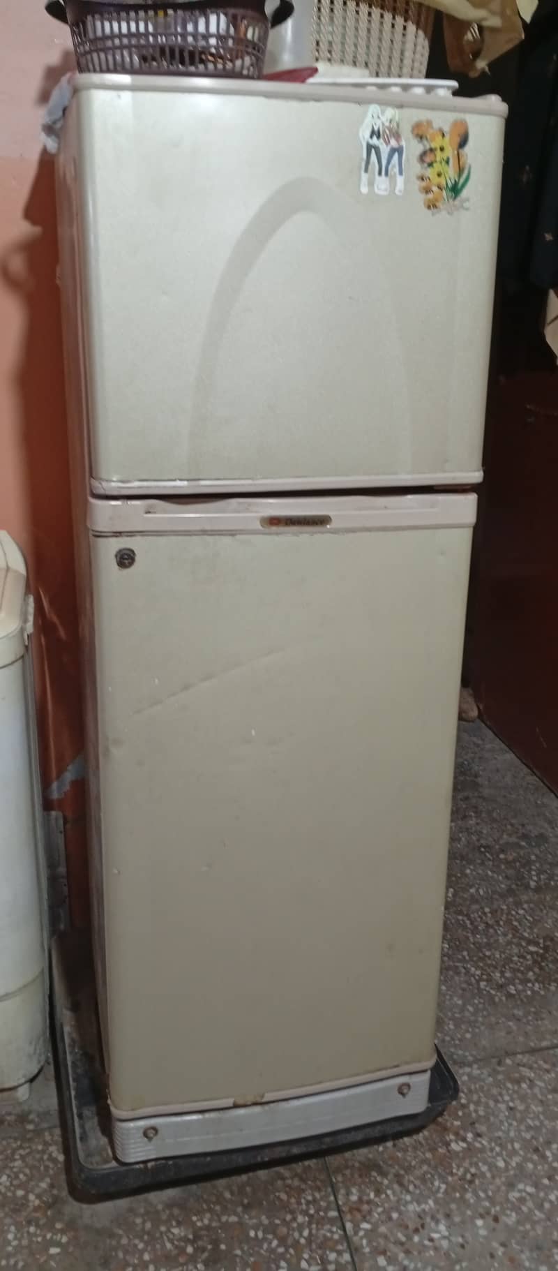 Refrigerator 0