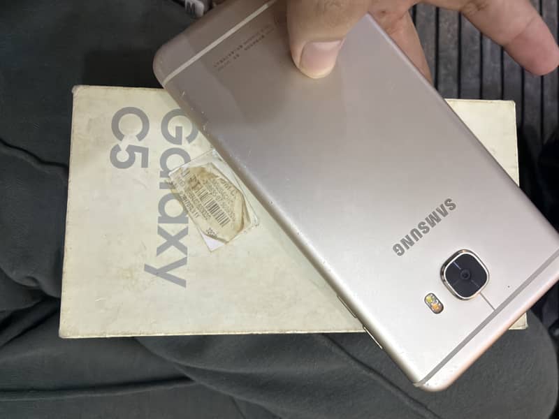Samsung Mobile C5 4