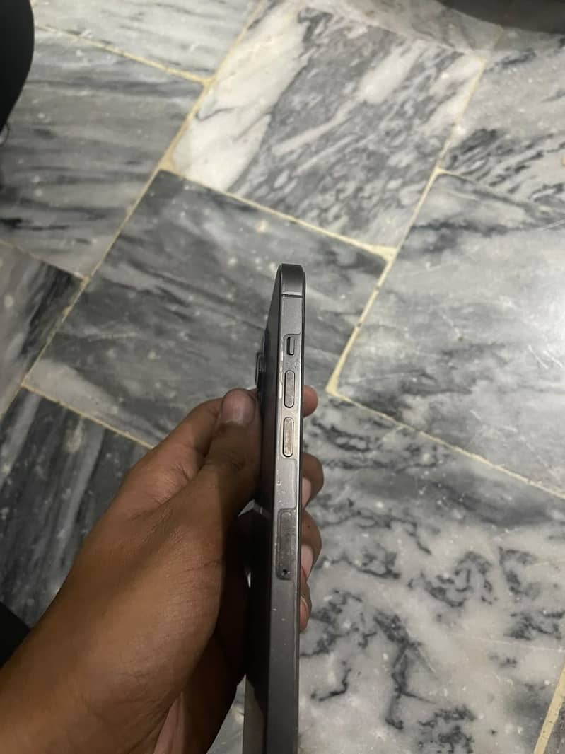 Apple iPhone 12 Pro Max 1