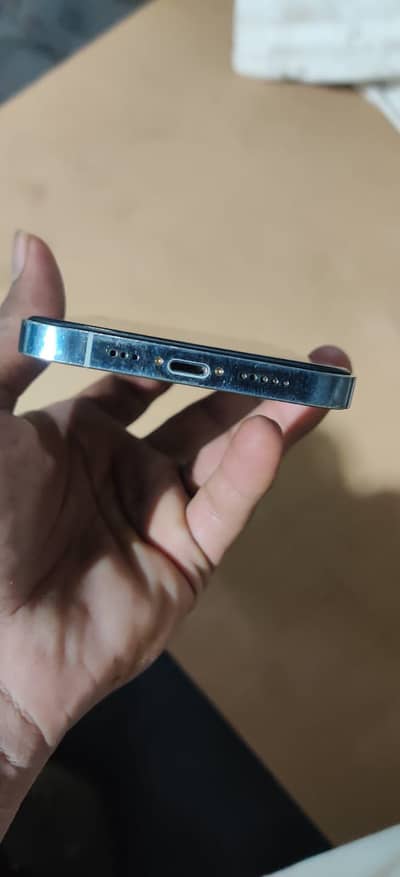 Apple iPhone XR