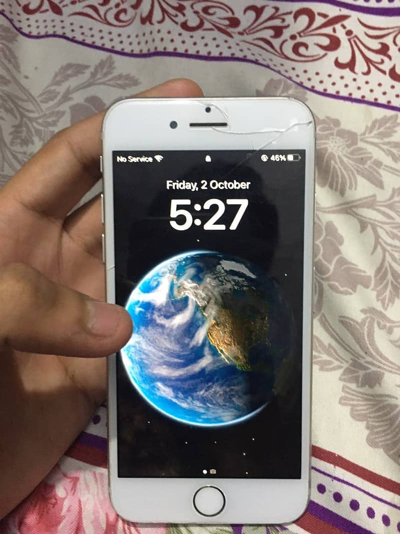 Apple iPhone 8 5