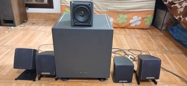 Creative Cambridge SoundWorks MegaWorks 510D 5.1 500 watts deep USA