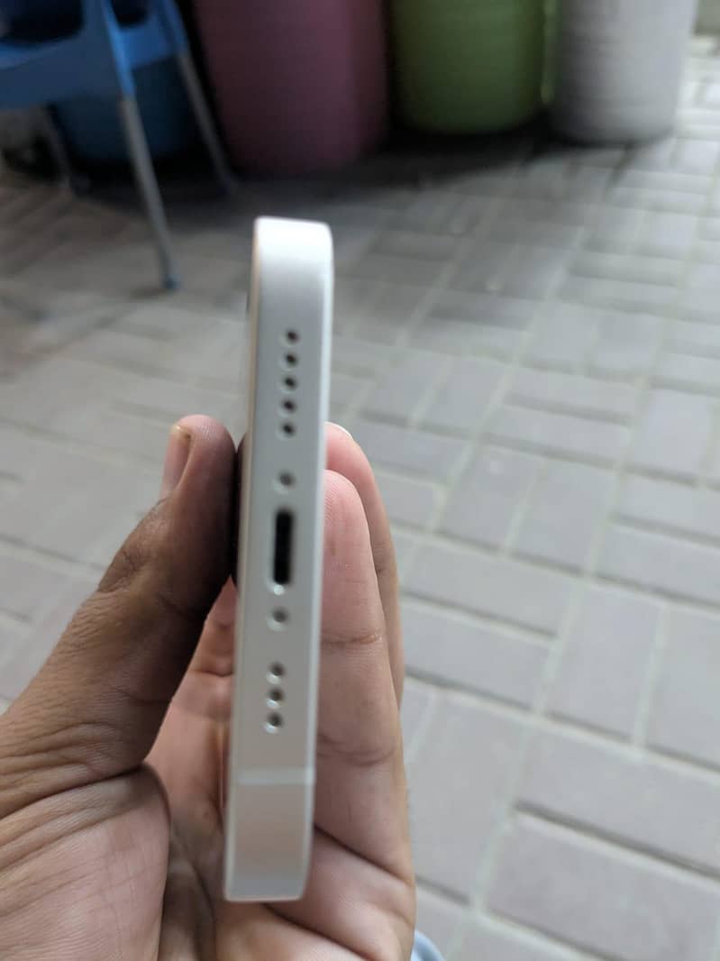 Apple iPhone 13 3