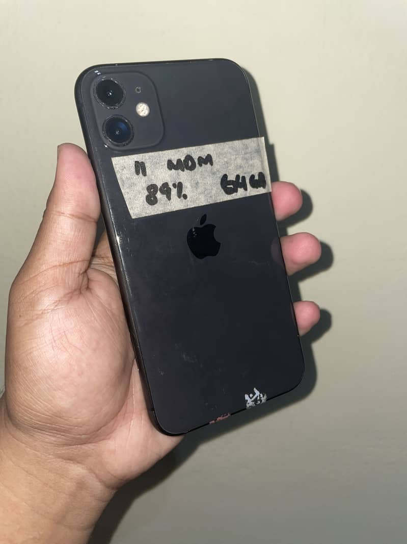 Apple iPhone 11 4