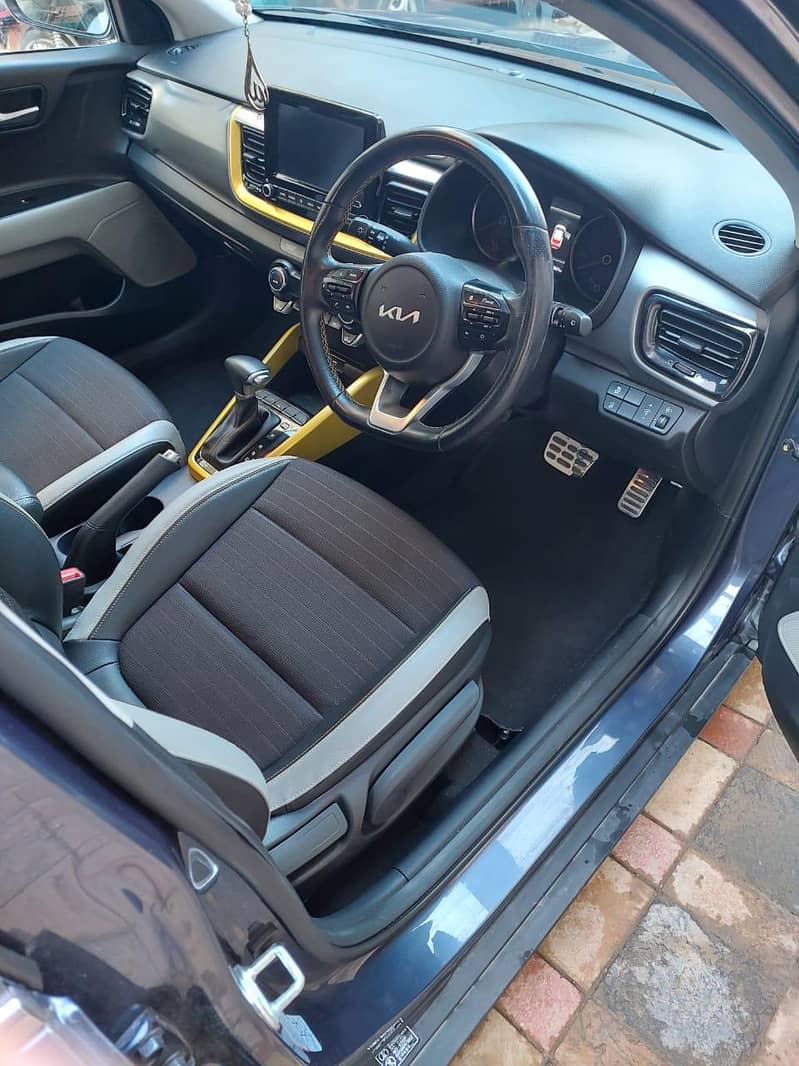 KIA Stonic EX+ 2