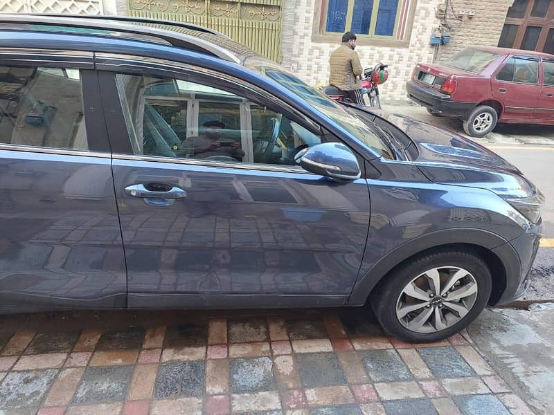 KIA Stonic EX+ 4