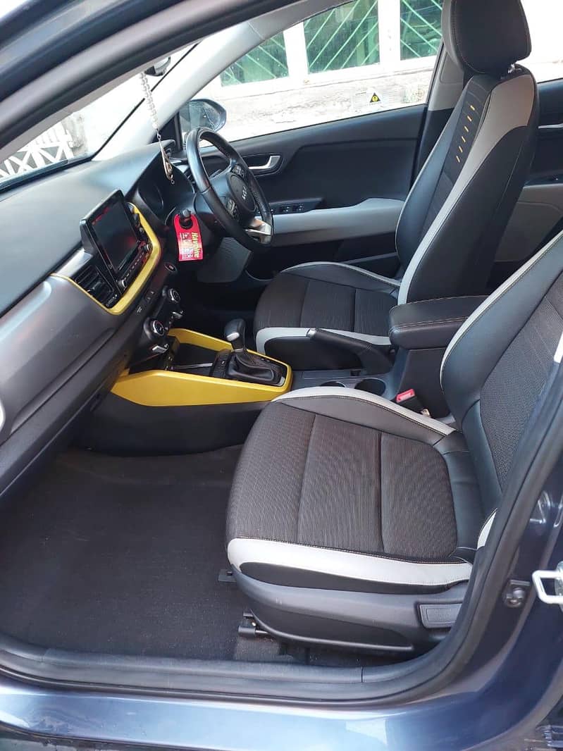 KIA Stonic EX+ 7