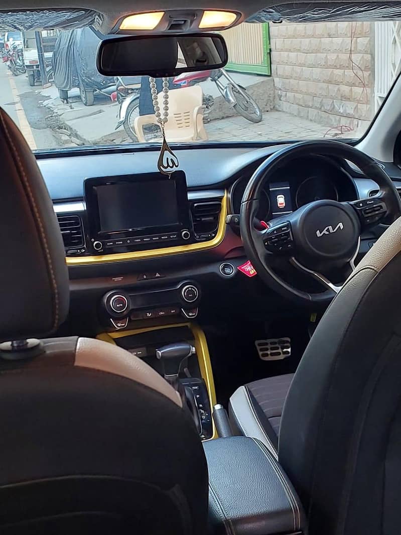 KIA Stonic EX+ 14