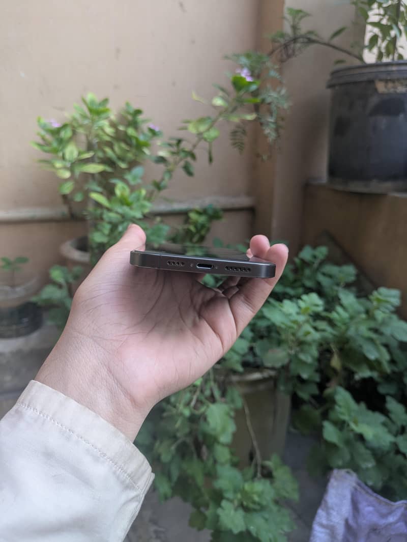 Apple iPhone 12 Pro Max 1