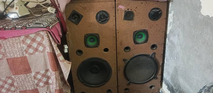 speaker and mp3 for sale