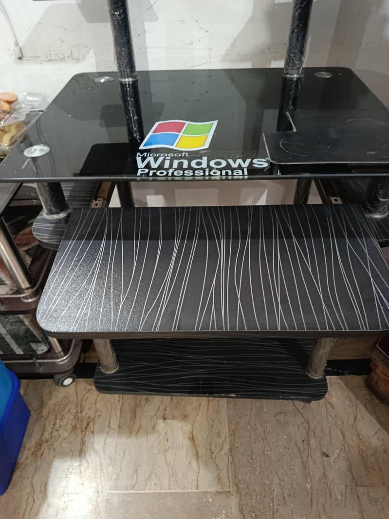 Computer Trolly 1