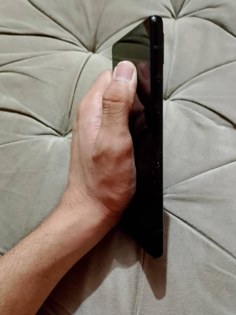 Google Pixel 6a 4