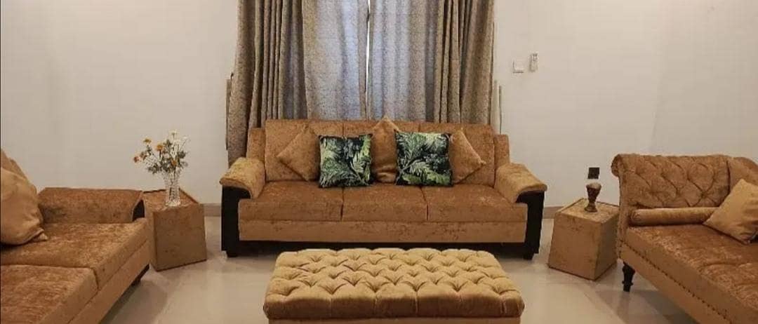 Eight Seaters sofa with Table 5