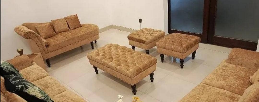 Eight Seaters sofa with Table 6