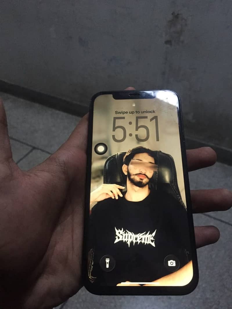 Apple iPhone 12 3