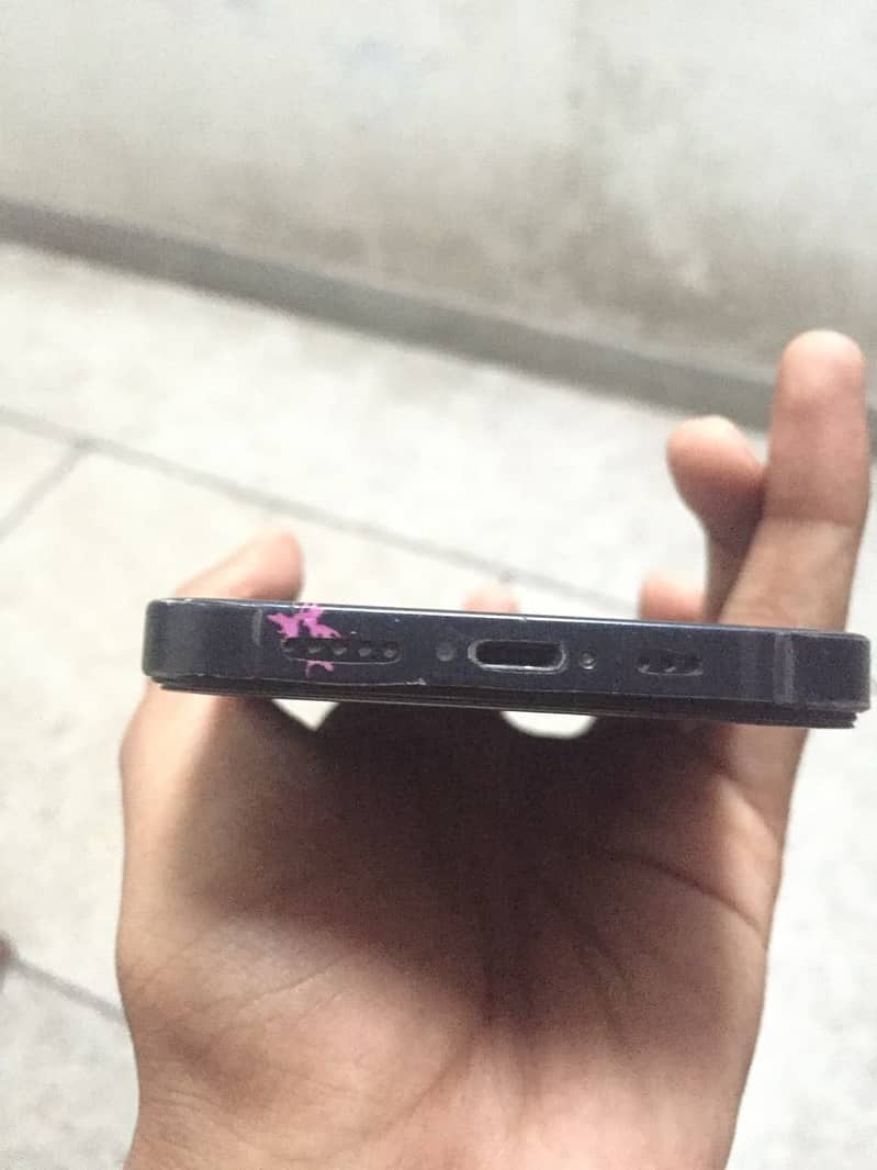 Apple iPhone 12 5