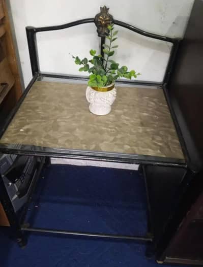 iron bed