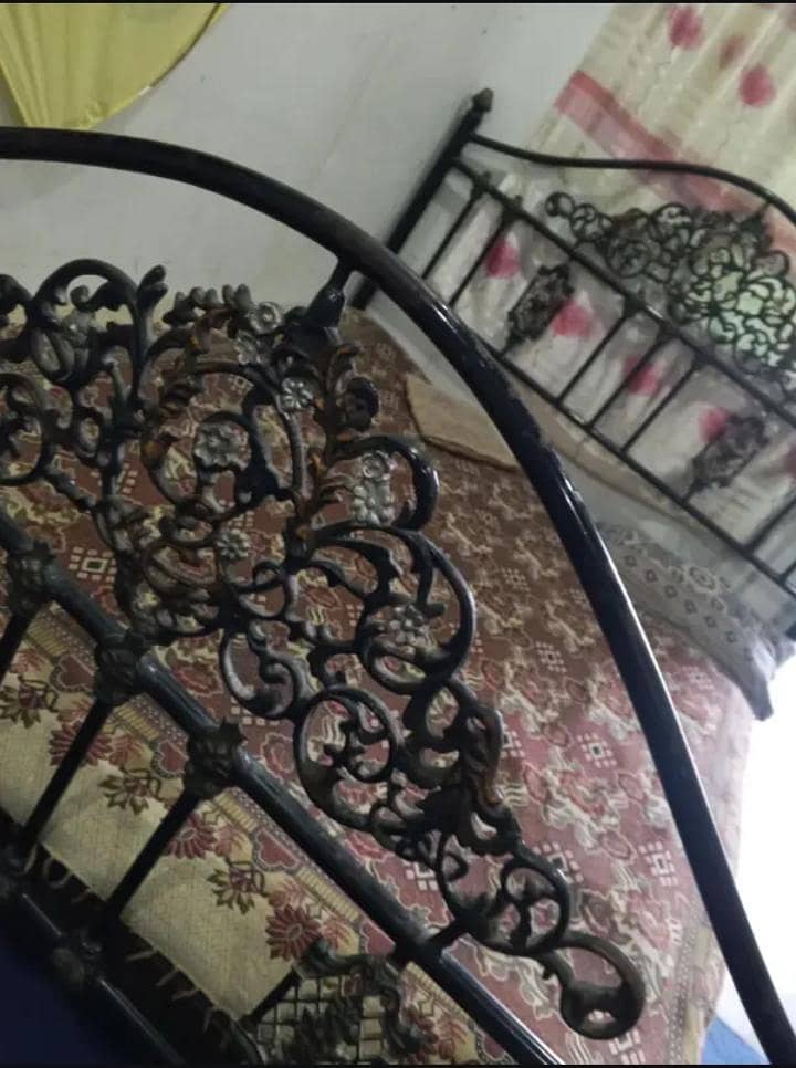 iron bed 5